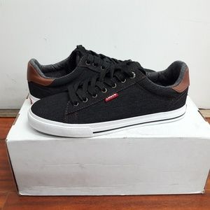 Levi's